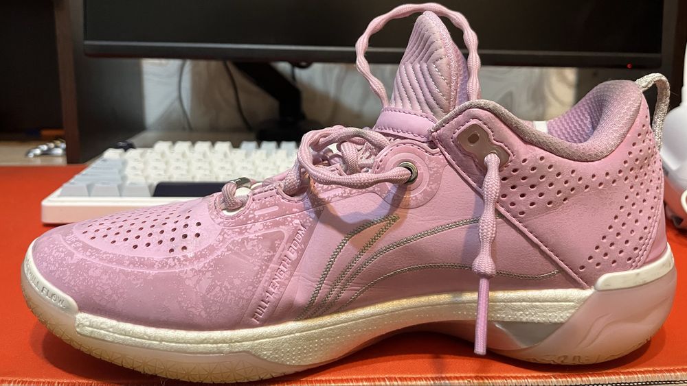 Продам кроссовки Lining wade shadow 6 оригинальные