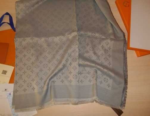 in stoc Eșarfă pentru femei Louis Vuitton 0337
