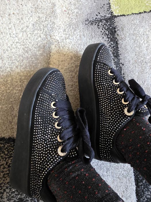 Guess 37 и 36 номер 80лв