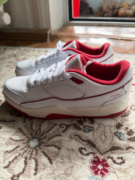 Кроссовка air Jordan