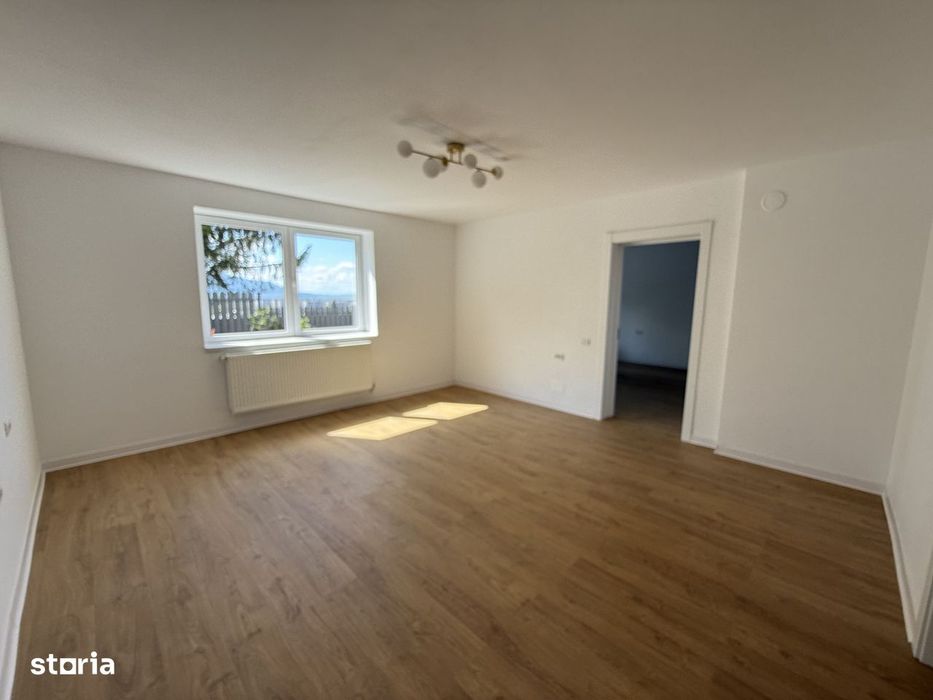 Apartament cu 2 camere cu curte si garaj - Brasovul Vechi - Str Soimul — fotografia 2