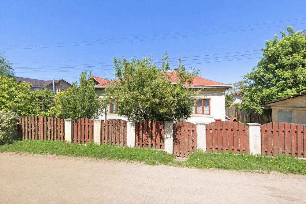 Casă cu teren 488 mp, str. Petru Rareș – Hârlău