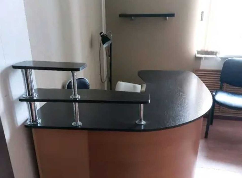 Продам столы для маникюра