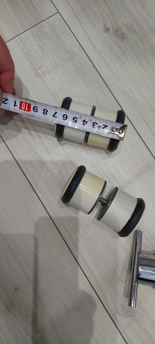 Дръжки за душ кабини , стъклени витрини и прегради ,стъклени врати