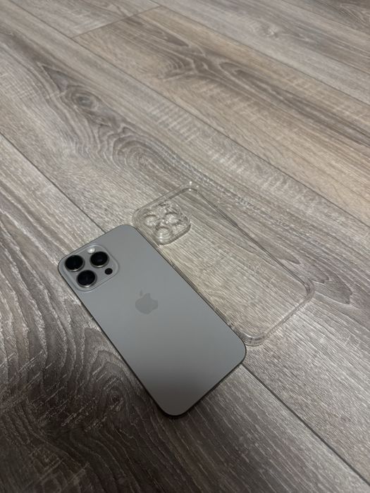 Vand iPhone 16 Pro Max - 99% Baterie - CA NOU