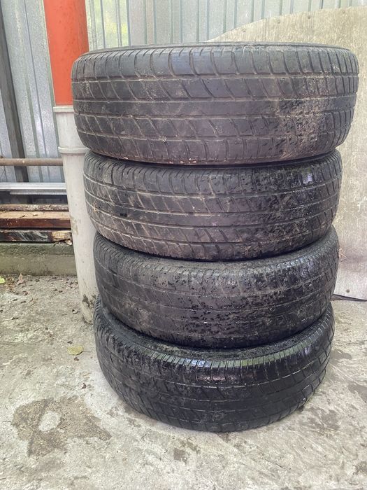 Продам летние шины Yokohama