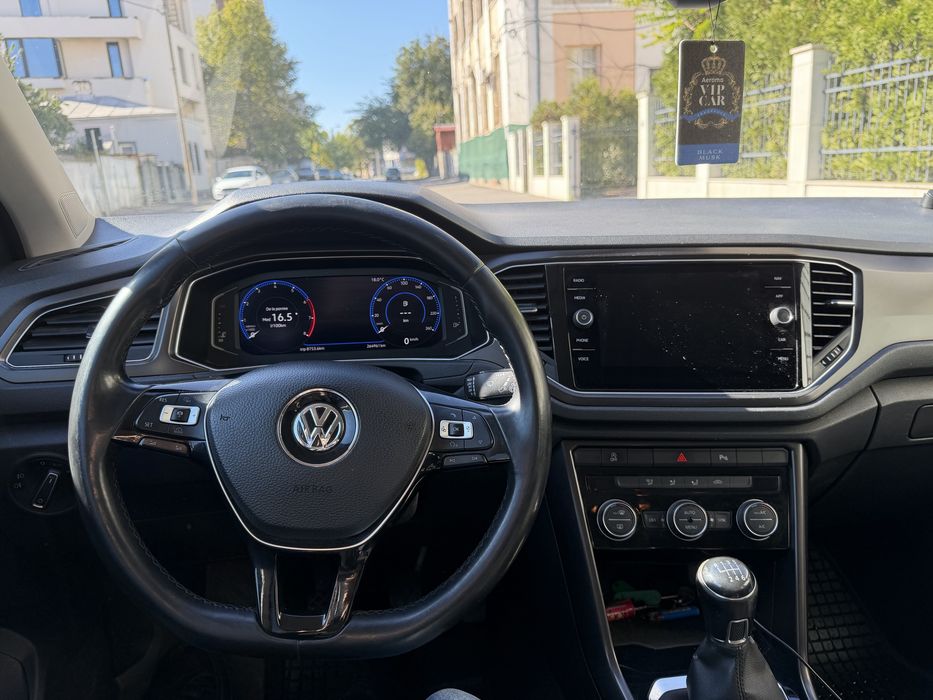 VOLKSWAGEN T-Roc 2018 — imagine 5