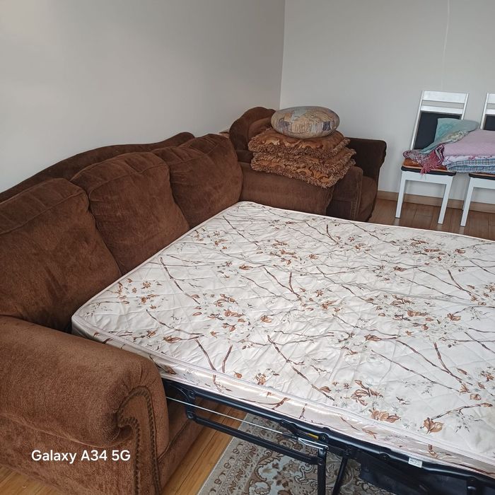 Диван раскладной в хорошем качестве