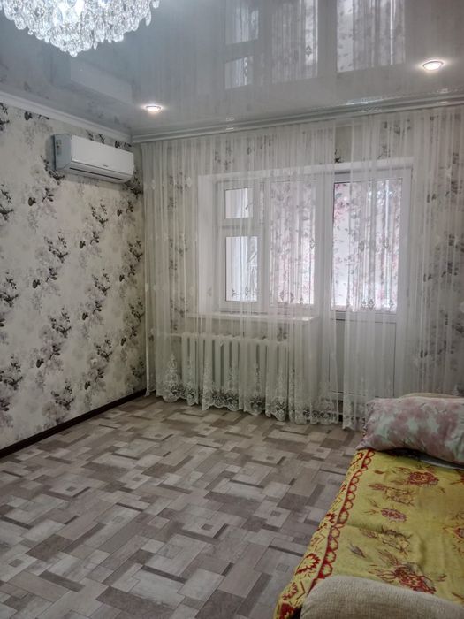 Продаётся 1- комнатная  квартира