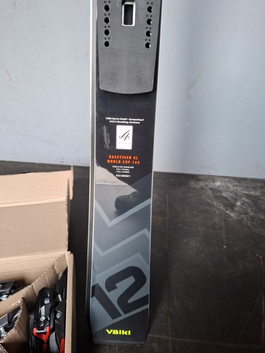 Head, Völkl, Atomic, Salomon ски FIS чисто нови