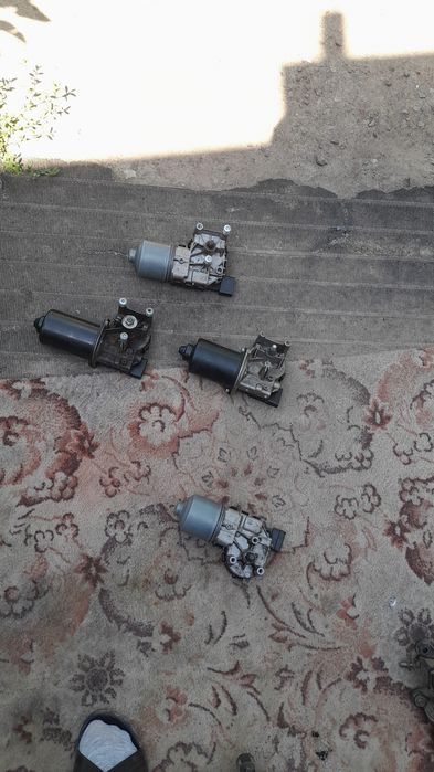 Продам   Автомобильные      дворник    маторчик      и     ремонт.