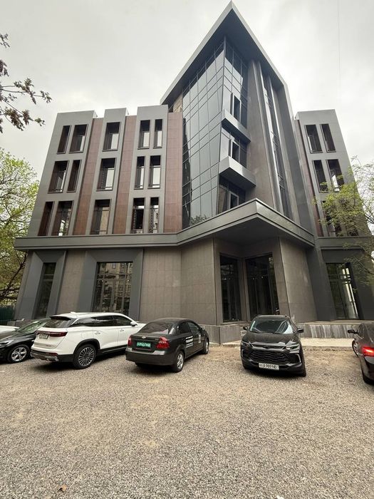 Продается нежилое здание, ориентир: ул. Аккурганская Дархан, 3465м²