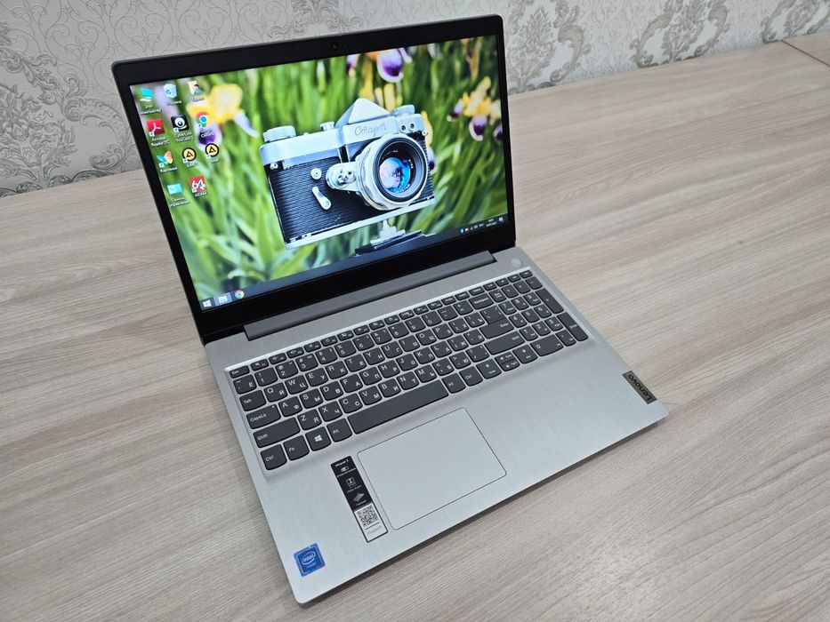 Ноутбук LENOVO 2022 года продам