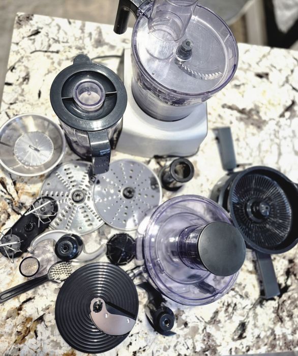 Robot de bucătărie Philips HR7775 – 1000W – CA NOU – accesorii complet