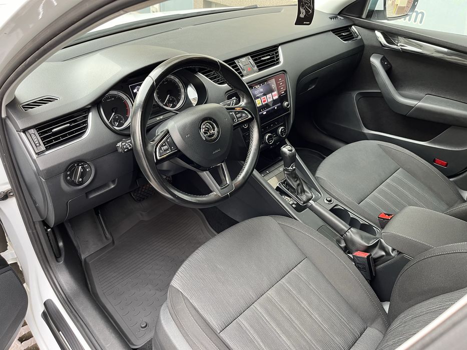 Skoda Octavia lll  1.4 TSI  + CNG  , DSG  + Panoramic !