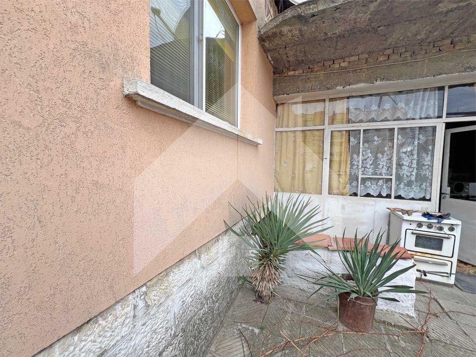 Продава се Къща в Нови пазар - 109 кв.м за 780 €/кв.м - Снимка #21