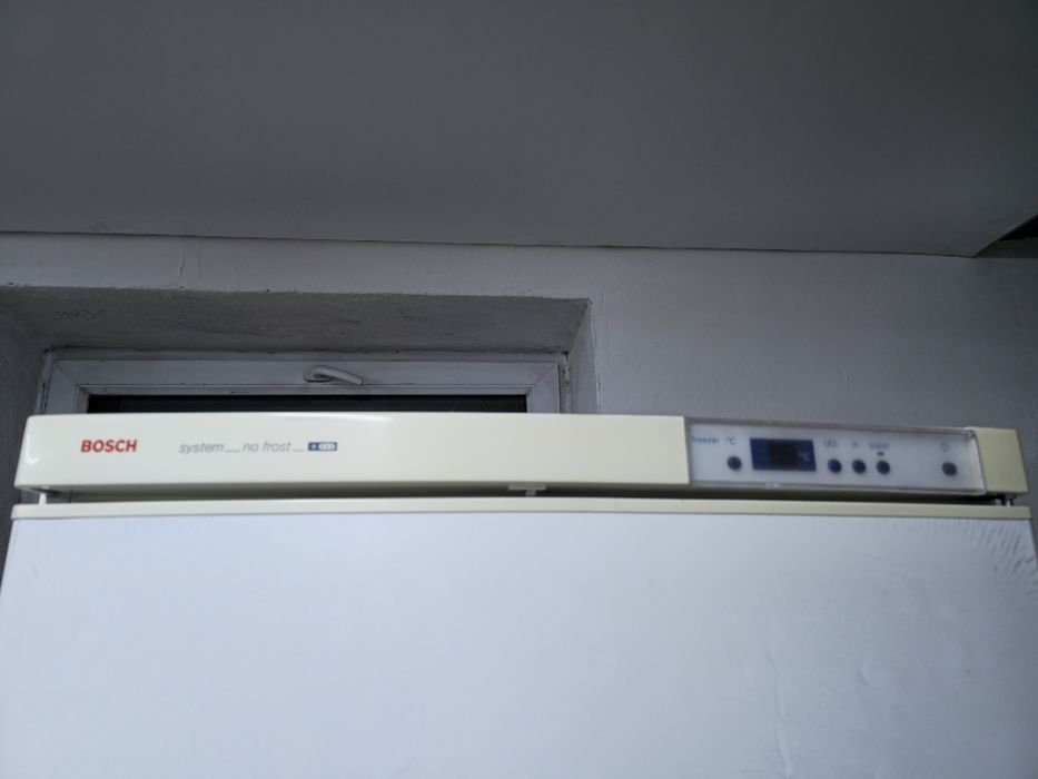 Холодильник BOSCH