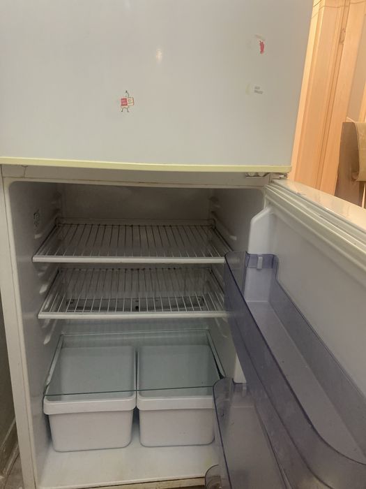 Срочно продам холодильник