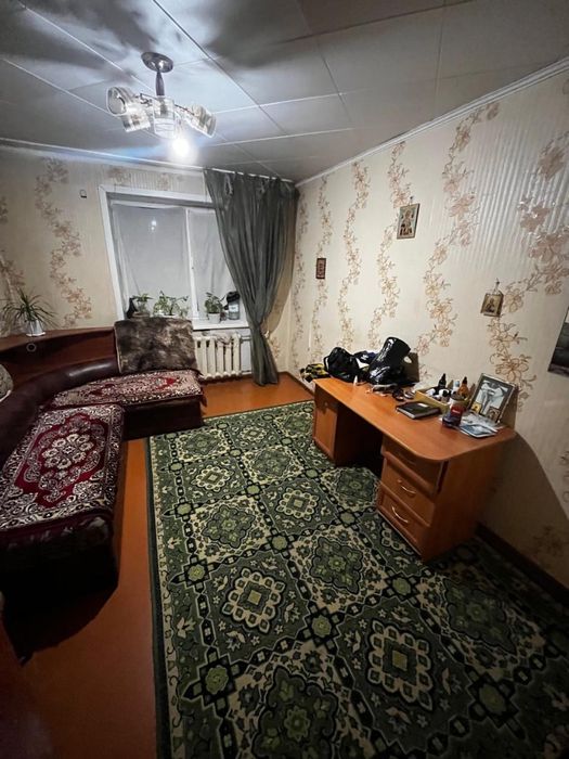 Продам 4 комн квартиру.