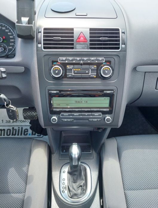 Volkswagen Touran 1,6tdi АВТОМАТИК Webasto ГЕРМАНИЯ top