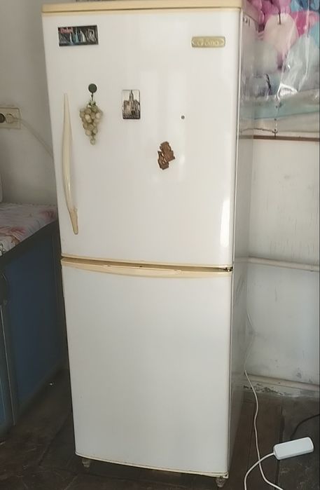 Продам холодильник sino