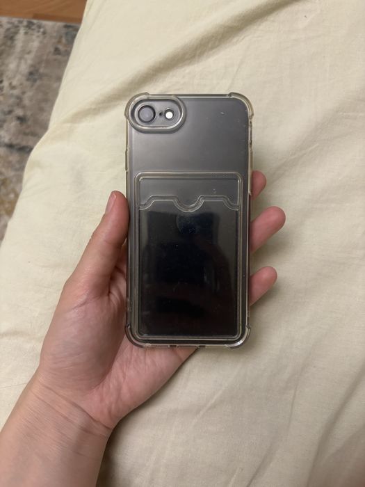 Продам айфон 7 se