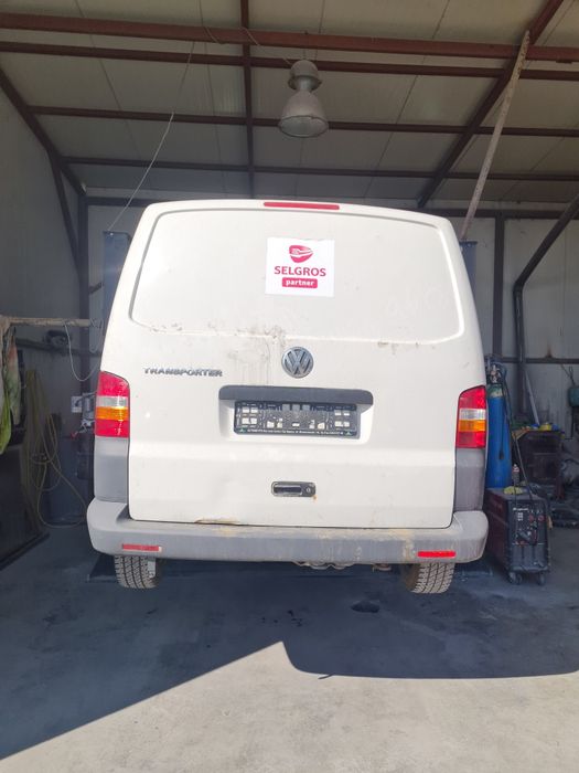 Dezmembrez Vw T5 1.9 Tdi