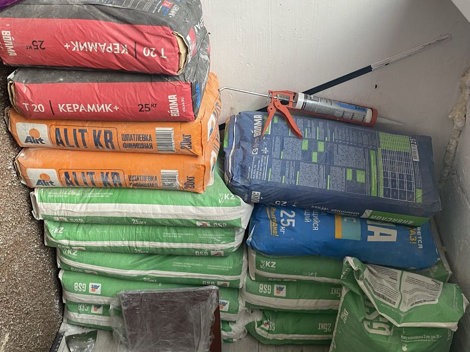 Продам гипс, финишка , клей на плитку