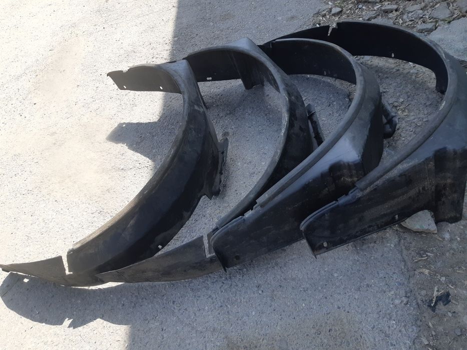 Передние подкрыльники на БМВ Е34