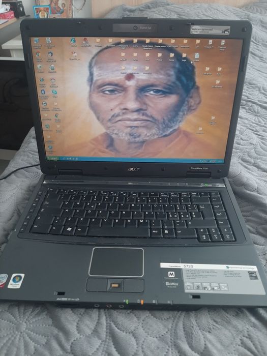 Vând laptop ACER