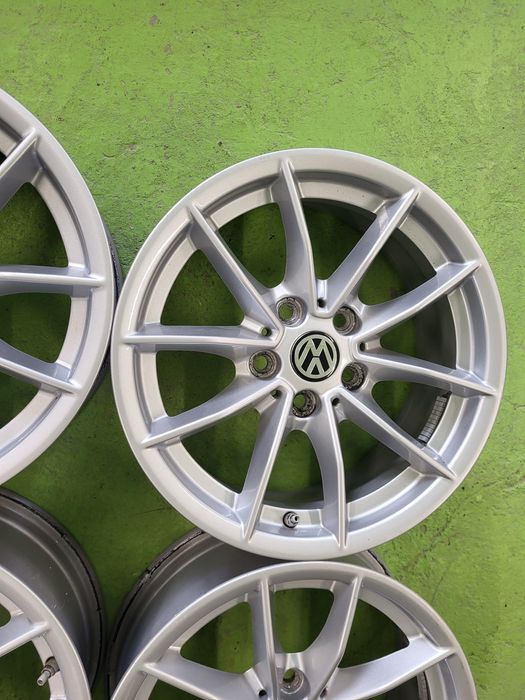 16 5x112 ЕТ 22  Vw Passat лети джанти 5х112