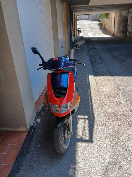 Aprilia SR 50 125 150  всички години и модели Априлия СР Скутер мотопед НА ЧАСТИ