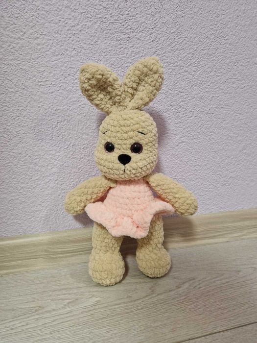 Плетена играчка - зайче