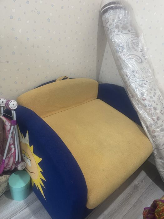 Срочно детский диван