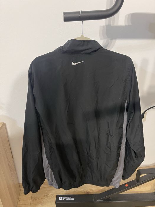 Яке Nike - размер L