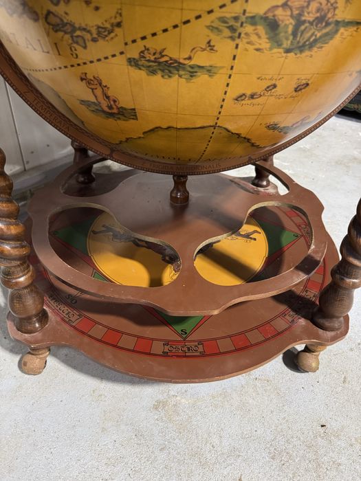 Bar glob pamantesc de dimensiuni mari