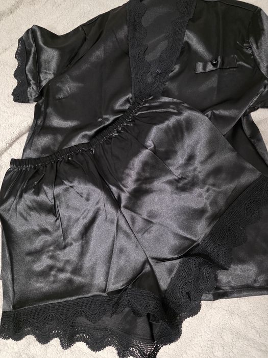 Pijama satinata neagra marime M