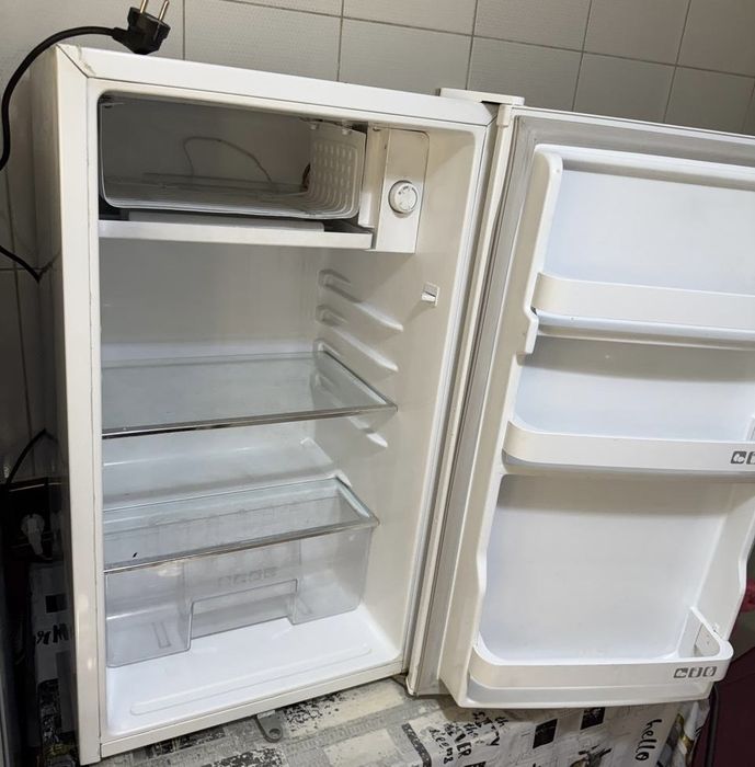 Продам срочно холодильник