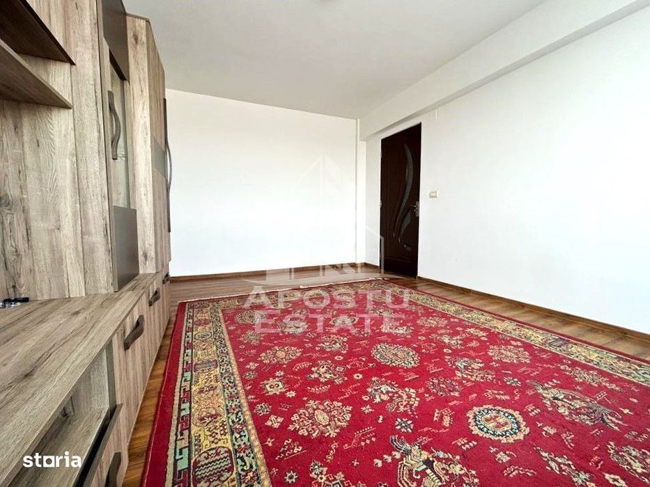 Apartament cu 3 camere 100mp Semidecomandat in zona Ultracentrala