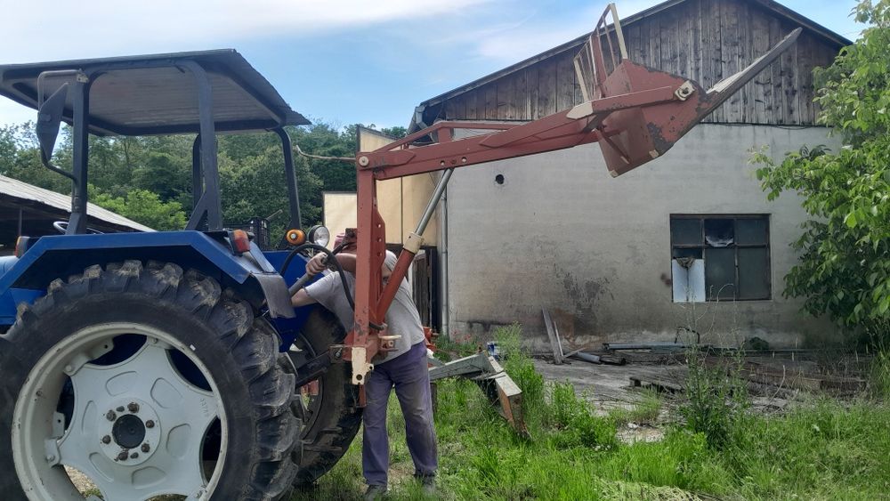 brat hidraulic tractor
