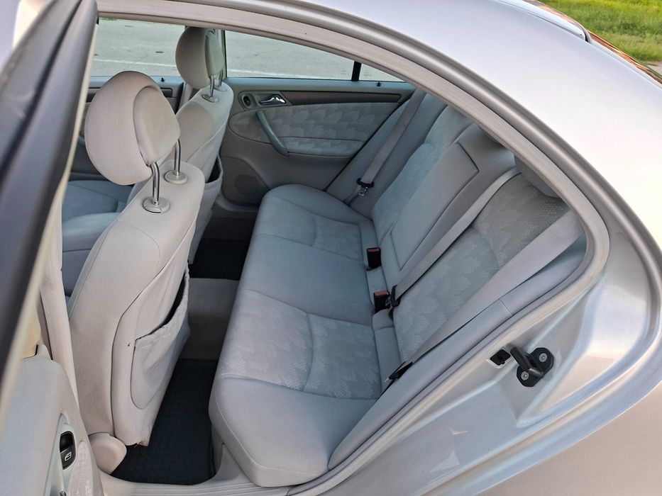 Mercedes c-class w203