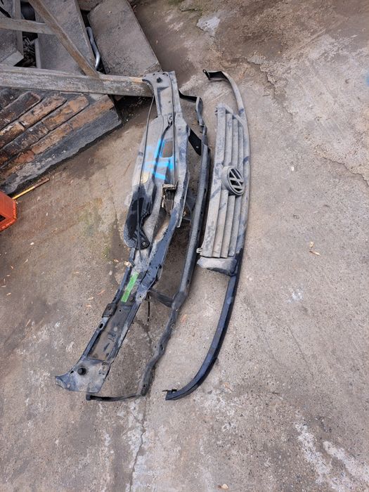 Для посата б4 фары в падарок