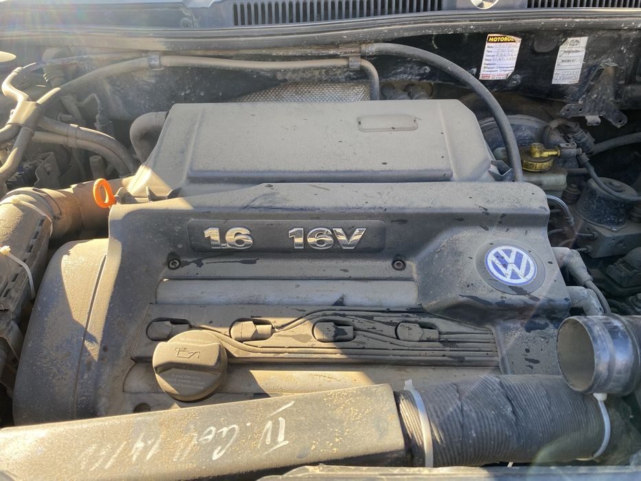De vânzare Volkswagen Golf 4 Variant (Combi), 1.6 16V, avariat în urma unui accident.