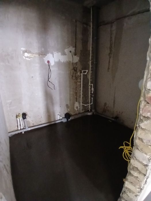 Uy sotiladi 3chi qavatda 2 xonalik karopka xolatida narxi kelishiladi