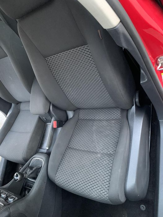 Фолксваген Голф 6 комби 1.6 тди 105 коня 2011год