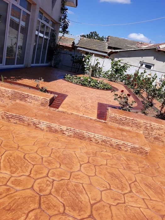 Beton amprentat Octavian