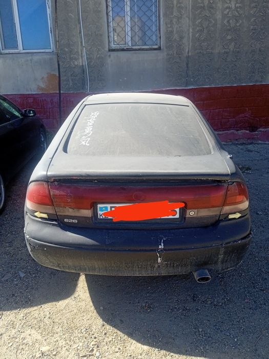 Продам машину Mazda Cronos