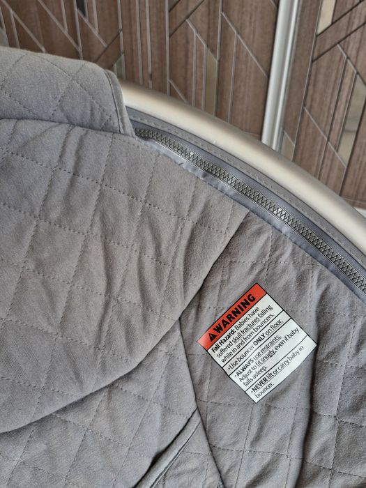 Leagan bebelusi Hot Mom