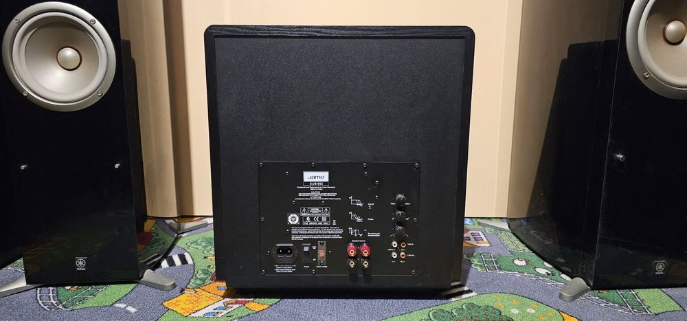 Jamo SUB 660 - subwoofer activ pentru filme sau muzica