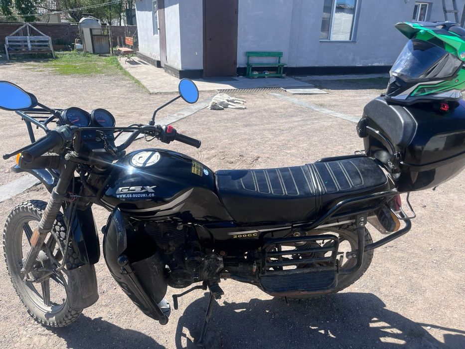 Мотоцикл 200 куб